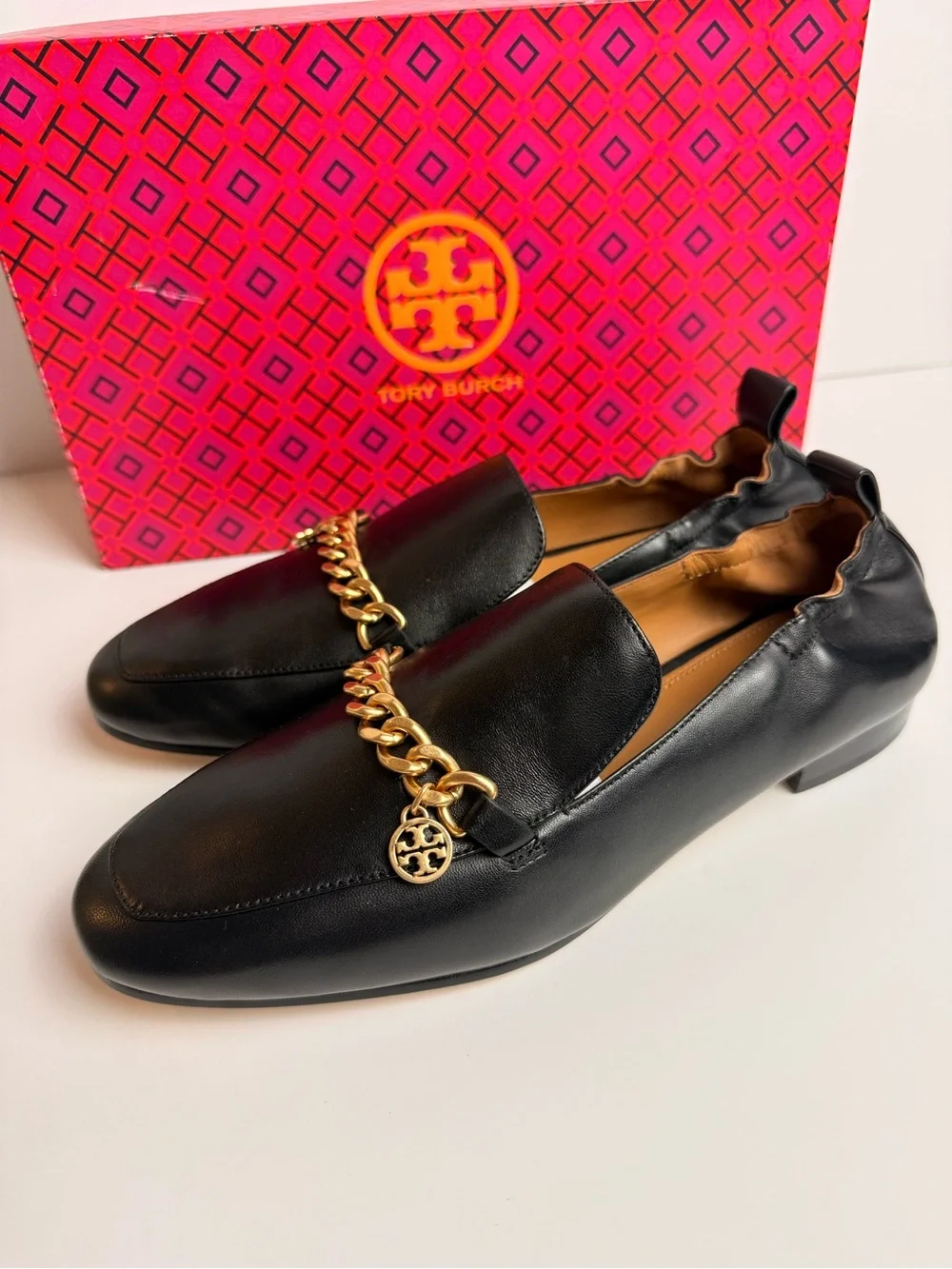Tory Burch Mini Benton Charm 20mm Loafers Black Calf Leather Gold Chain 8 & 8.5